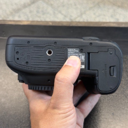 دوربین دست دوم عکاسی کانن Canon EOS 5D Mark IV Body (33/000 شات)