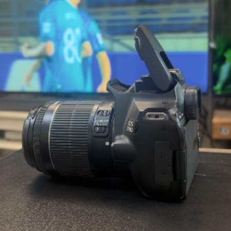دوربین دست دوم عکاسی کانن  Canon EOS 250D Kit EF-S 18-55 mm f/4-5.6 IS STM (13/000 شات)