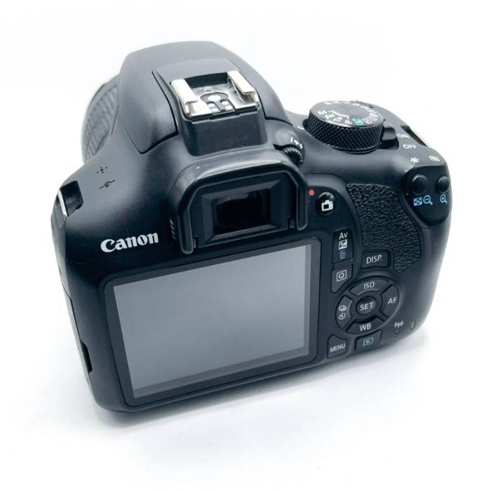 دوربین دست دوم عکاسی کانن Canon EOS 1300D Kit 18-55mm f/3.5-5.6 III (17000 شات)