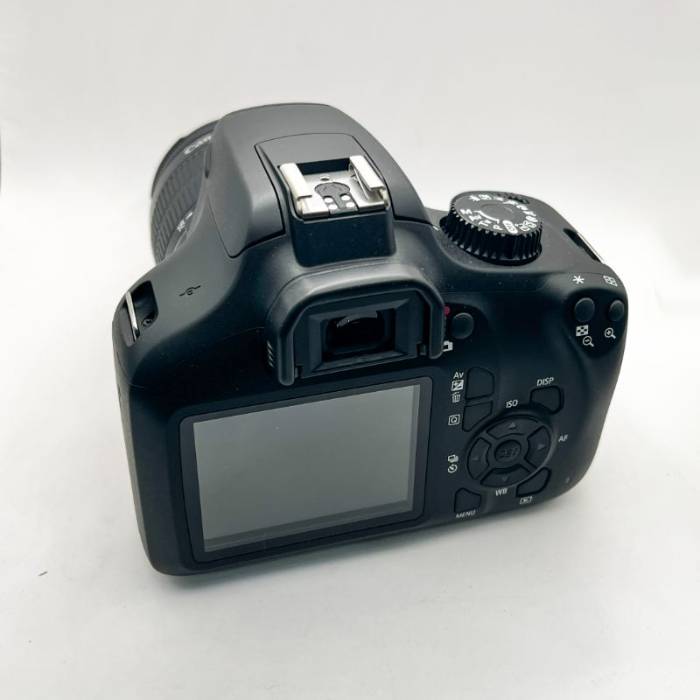 دوربین دست دوم عکاسی کانن Canon EOS 4000D Kit EF-S 18-55mm III (10 شات)