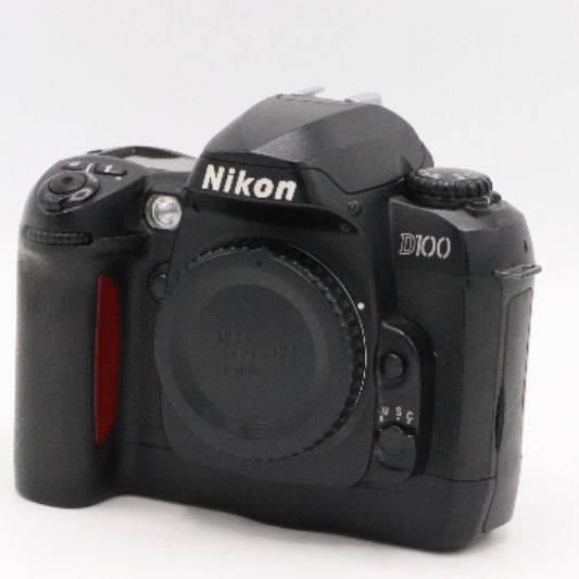 دوربین دست دوم نیکون NIKON 100d body (30000 شات)