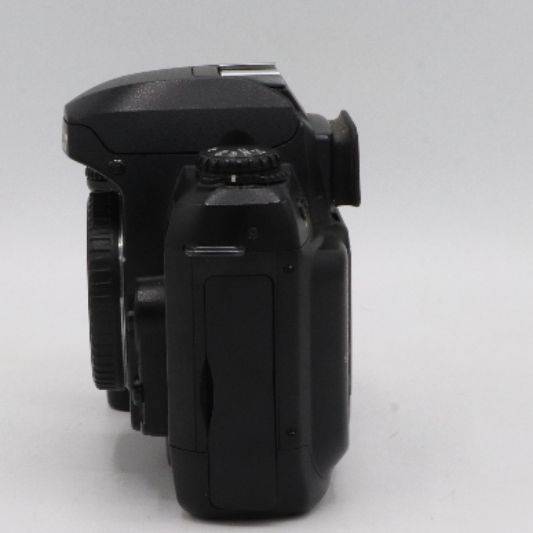 دوربین دست دوم نیکون NIKON 100d body (30000 شات)