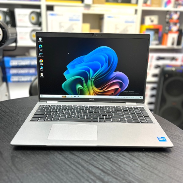 لپ تاپ دست دوم دل Latitude 5520-i5 1145G7-16GB DDR4-512GB SSD-W