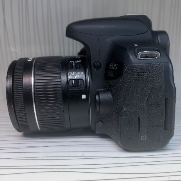 دوربین کانن دست دوم Canon EOS 800D Kit 18-55mm f/4-5.6 IS STM(8500 شات)