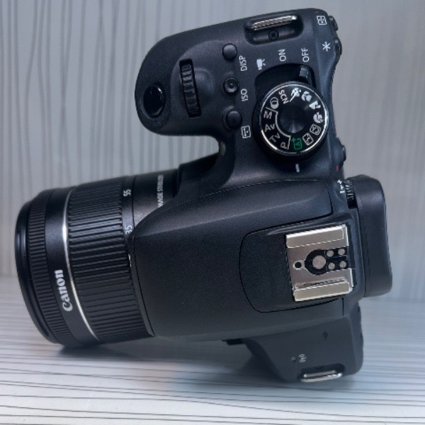 دوربین کانن دست دوم Canon EOS 800D Kit 18-55mm f/4-5.6 IS STM (6000 شات)