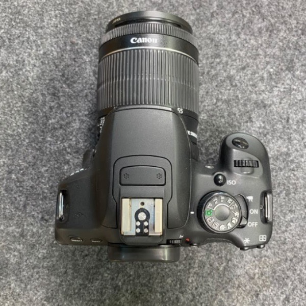 دوربین دست دوم Canon EOS 700D Kit 18-55mm f/3.5-5.6 IS STM (27/000 شات)