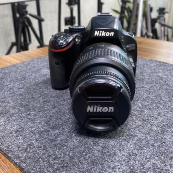 دوربین نیکون دست دوم Nikon d5100 kit 18 55 (27/000 شات)