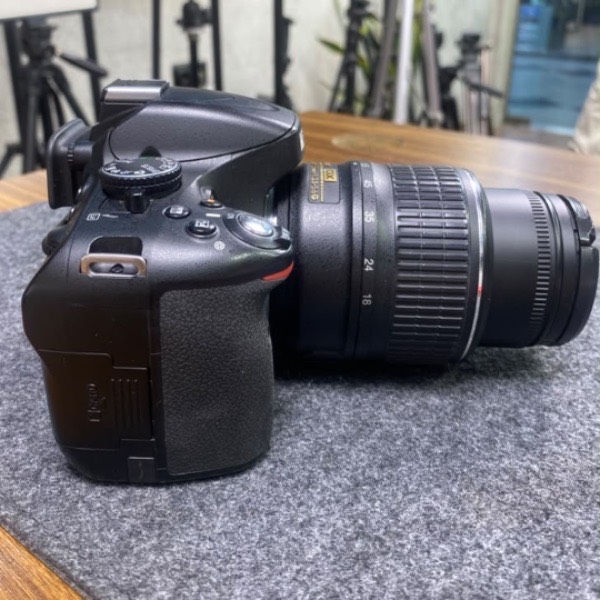 دوربین نیکون دست دوم Nikon d5100 kit 18 55 (27/000 شات)