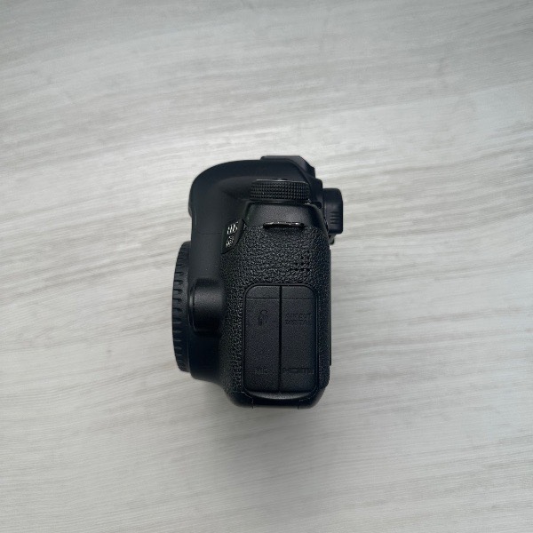 دوربین کانن دست دوم Canon EOS 6D DSLR Camera Body (42000 شات)