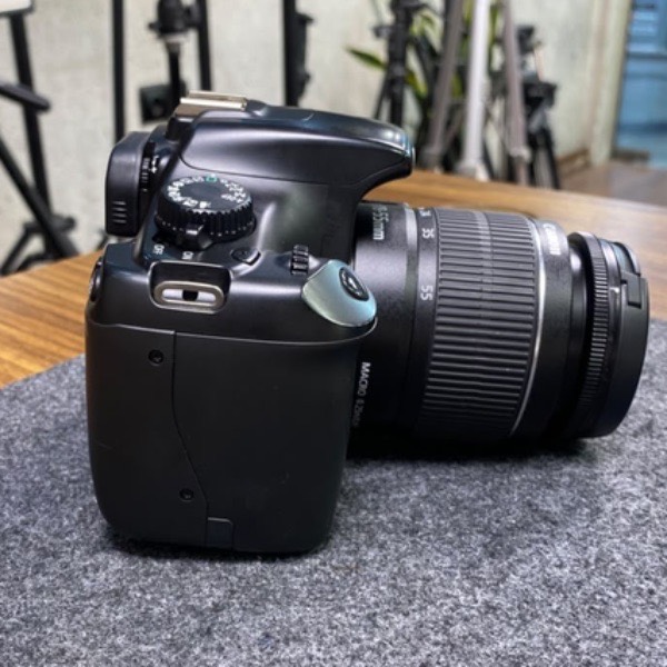 دوربین کانن دست دوم Canon 1100d kit 18 55 iii (5/000 شات)