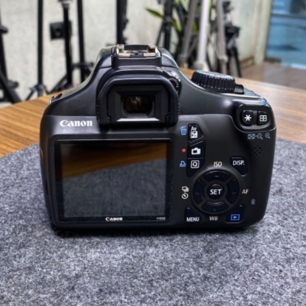 دوربین کانن دست دوم Canon 1100d kit 18 55 iii (5/000 شات)