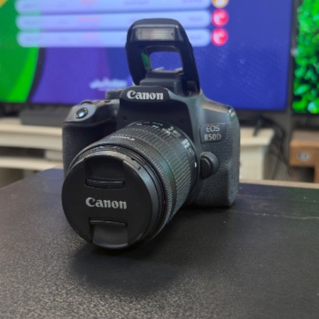 دوربین کانن دست دوم Canon EOS 850D kit EF-S 18-55mm f/4-5.6 IS STM (8/000 شات)