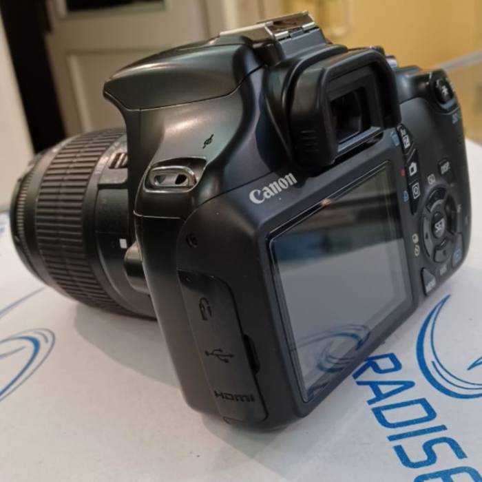 دوربین دست دوم کانن canon 1100d kit 18 55 iii (13605 شات)