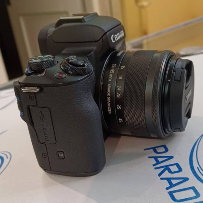 دوربین بدون آینه دست دوم کانن Canon EOS M50 Mark II kit 15-45mm f/3.5-6.3 IS STM (حدود ۲۰۰۰ شات)