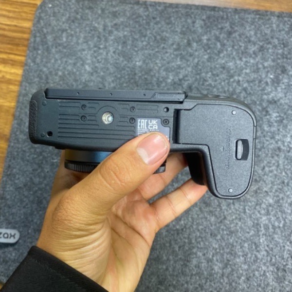 دوربین بدون آینه دست دوم کانن Canon EOS R8 Mirrorless Camera Body (4/000 شات)