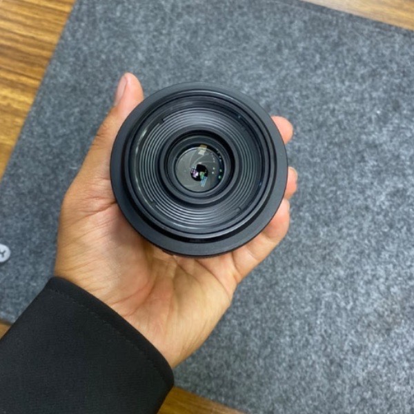 لنز دست دوم بدون‌آینه کانن Canon RF 35mm F1.8 IS STM Macro (جعبه دارد)