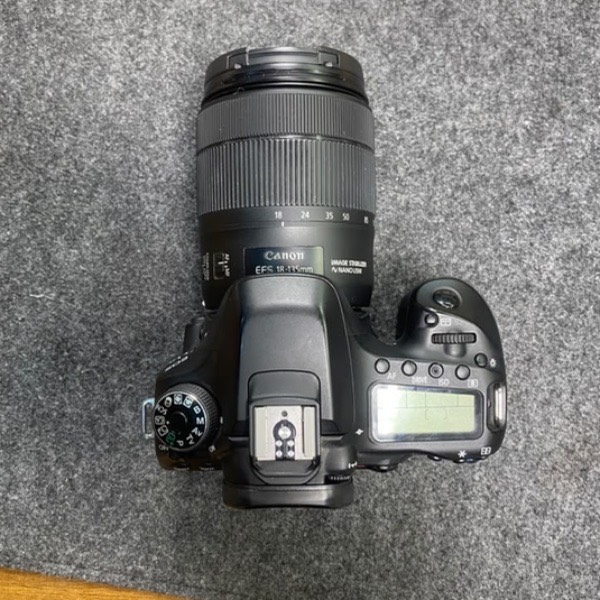 دوربین دست دوم کانن canon 80d kit 18 135 usm (17/000 شات)