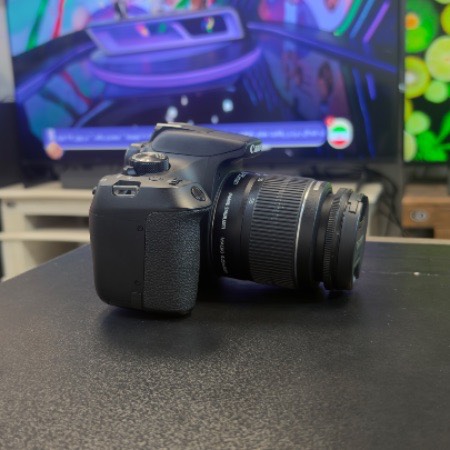 دوربین کانن دست دوم canon Eos 1300d kit 18 55 iii (5/000 شات)