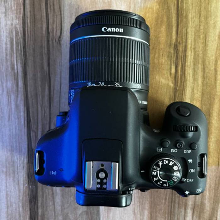 دوربین دست دوم کانن canon 750D EF-S 18-55 IS STM (3000 شات)