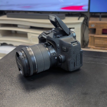 دوربین دست دوم کانن canon 750d kit 18 55 stm (12/000 شات)