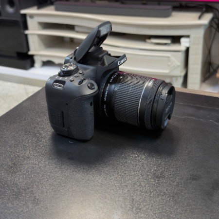 دوربین دست دوم کانن canon 750d kit 18 55 stm (12/000 شات)