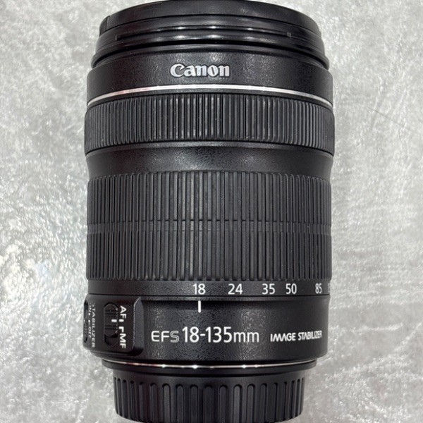 لنز دست دوم کانن Canon EF-S 18-135mm f/3.5-5.6 IS STM (جعبه ندارد)