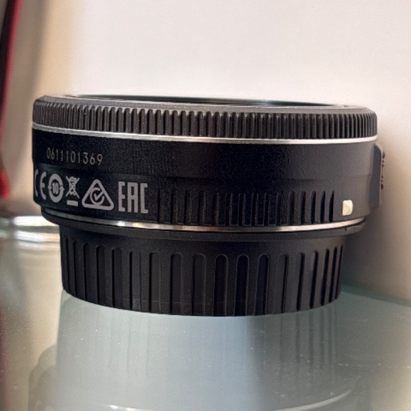 لنز دست دوم کانن Canon EF-S 24mm f/2.8 STM Lens (جعبه دارد)
