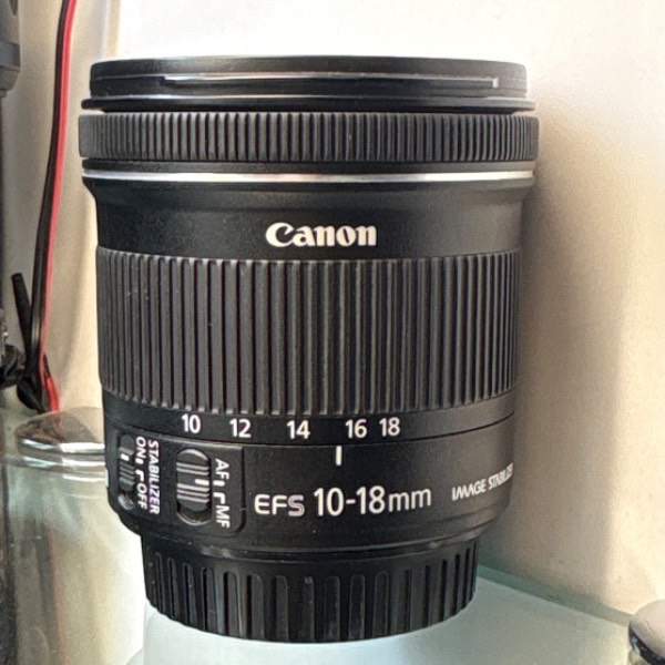 لنز دست دوم کانن Canon EF-S 10-18mm f/4.5-5.6 IS STM (جعبه ندارد)