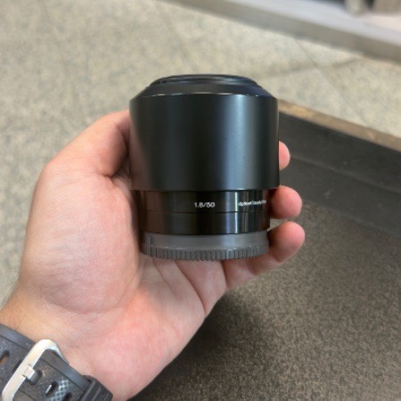 لنز دست دوم سونی Sony E 50mm f/1.8 OSS Lens Black (جعبه دارد)
