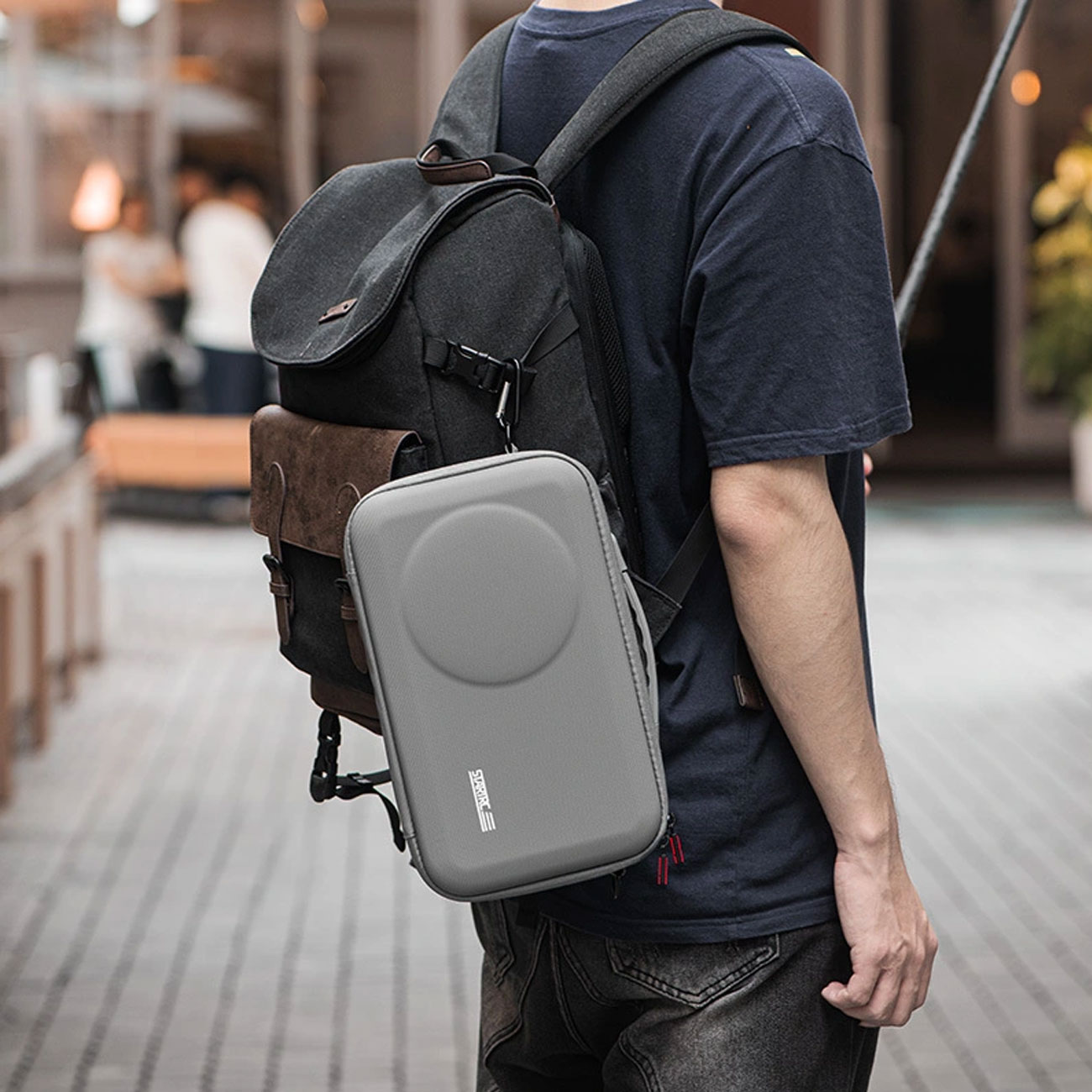 نمای کاربردی کیف حمل چرمی دوربین STARTRC Carrying Case for DJI Osmo 360 & Osmo 360 II Adventure Comb