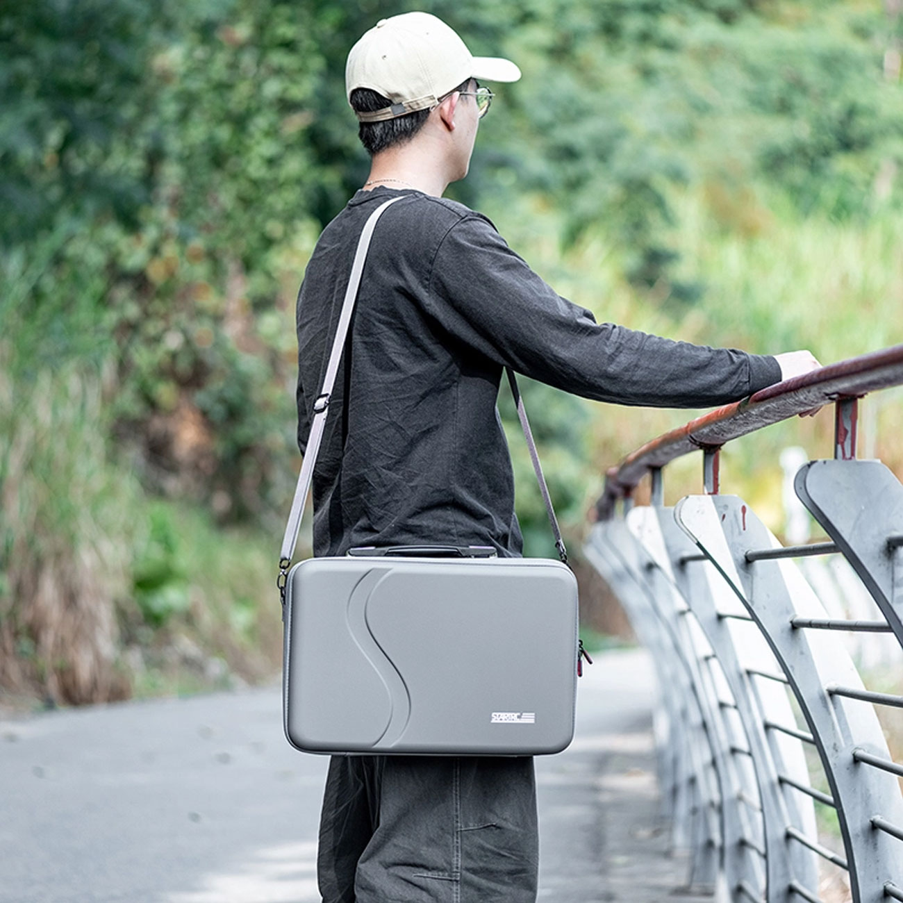 نمای کاربردی کیف حمل استابلایزر STARTRC Carrying Case for DJI RS5 Stabilizer Shockproof Travel Case