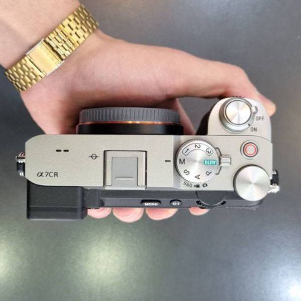 دوربین دست دوم سونی Sony a7CR Mirrorless Camera (8000 شات)