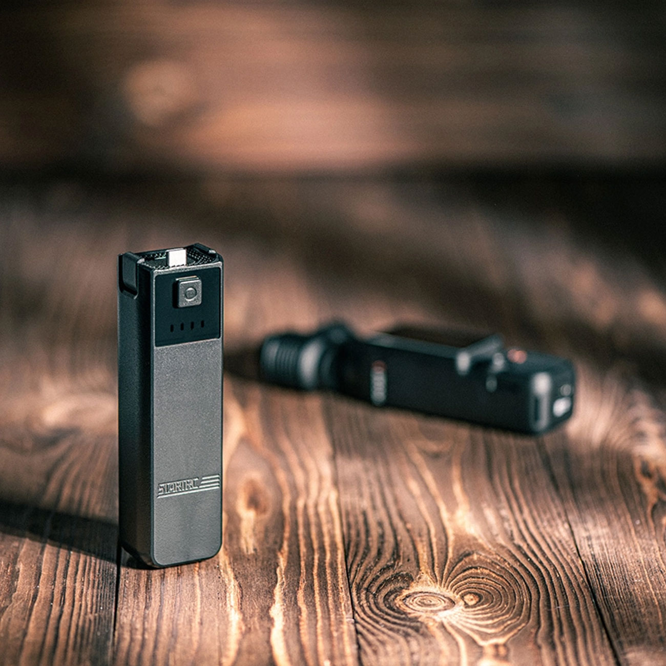 نمای کاربردی گریپ و پاوربانک STARTRC 4000mAh Charging Power Bank Grip for DJI Pocket 3, Pocket 4 & P