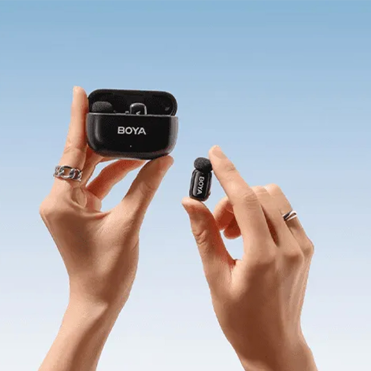 سایز میکروفون بی سیم بویا BOYA mini 2-01 Combo Microphone