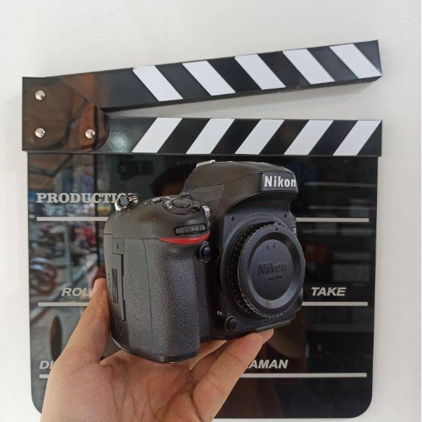 دوربین دست دوم Nikon D610 body (8000 شات)