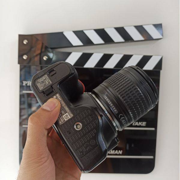 دوربین دست دوم نیکون Nikon D3500 DSLR Camera Kit 18-55mm f/3.5-5.6G VR (10000 شات)