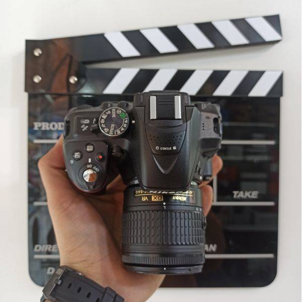 دوربین دست دوم نیکون Nikon D5300 Kit 18-55mm f/3.5-5.6G VR II (5000 شات)