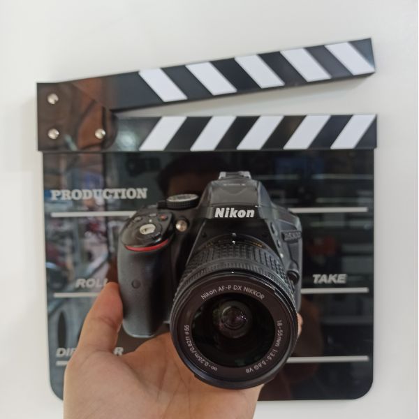 دوربین دست دوم دوربین عکاسی نیکون Nikon D5300 Kit 18-55mm f/3.5-5.6G VR II (10000 شات)