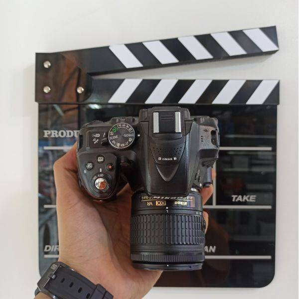 دوربین دست دوم دوربین عکاسی نیکون Nikon D5300 Kit 18-55mm f/3.5-5.6G VR II (10000 شات)