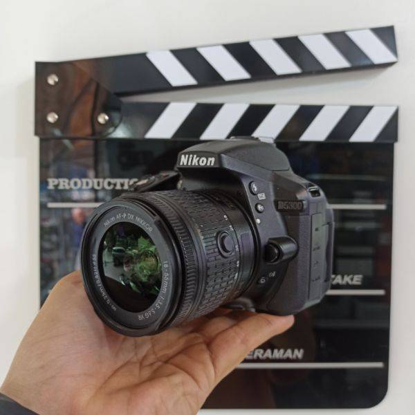 دوربین دست دوم نیکون Nikon D5300 Kit 18-55mm f/3.5-5.6G VR II (12000 شات)