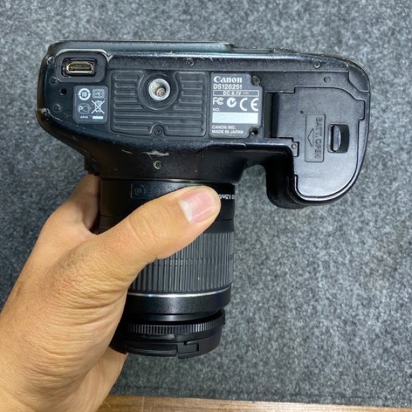 دوربین دست دوم کانن Canon EOS 7D Kit 18-55mm DC III (85/000 شات)