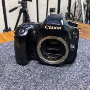دوربین دست دوم کانن Canon EOS 80D Body (100/0000 شات)