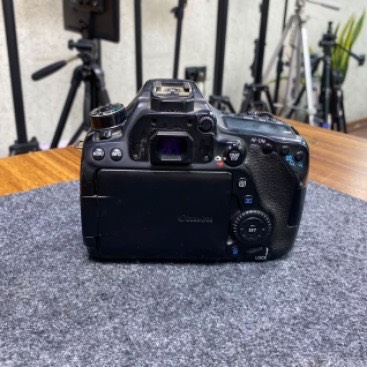 دوربین دست دوم کانن Canon EOS 80D Body (100/0000 شات)
