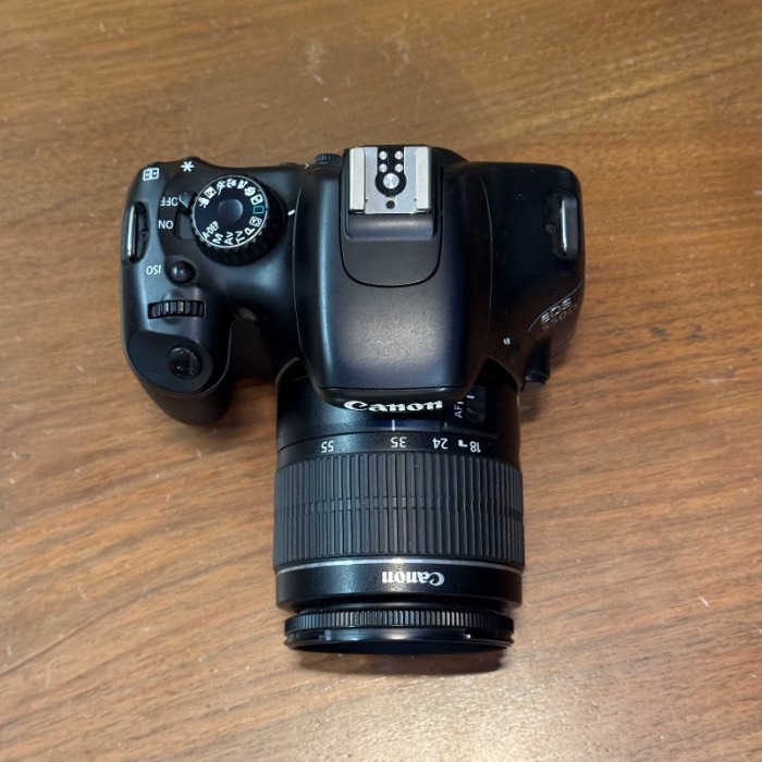 دوربین عکاسی کانن دست دوم Canon EOS 550D Kit 18-55mm f/3.5-5.6 III تعداد شات: (55 هزارشات)