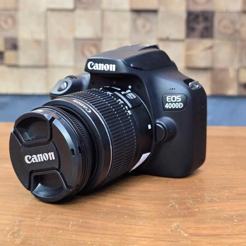 دوربین دست دوم Canon EOS 4000D Kit EF-S 18-55mm III (6000 شات)