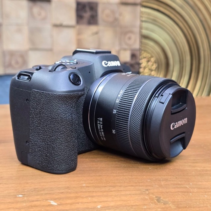 دوربین دست دوم کانن Canon EOS R8 Kit RF 24-50mm f/4.5-6.3 IS STM (3000 شات)