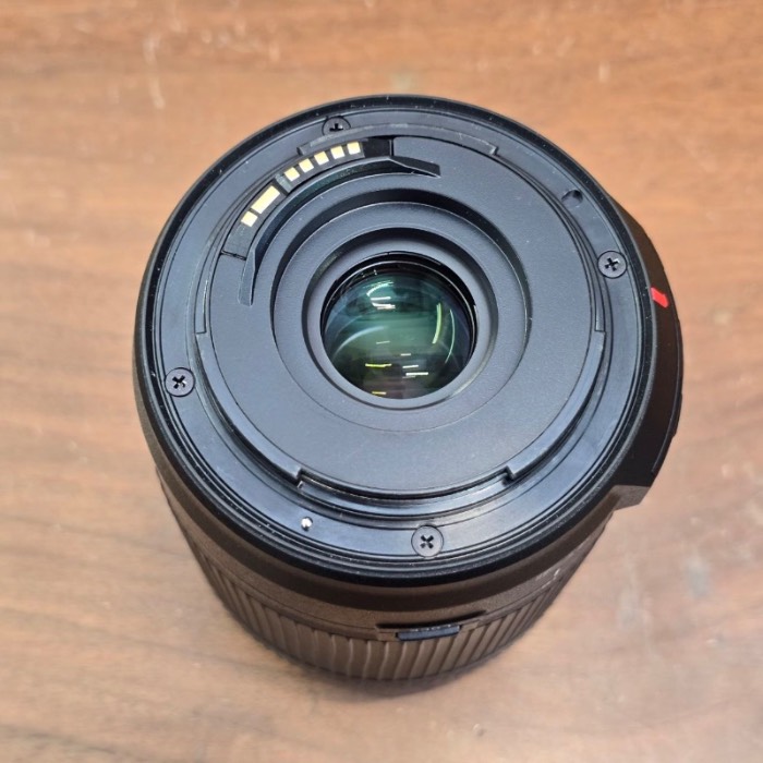 لنز دست دوم تامرون tamron 18-200mm f/3.5-6.3 di ii vc canon (جعبه دارد)
