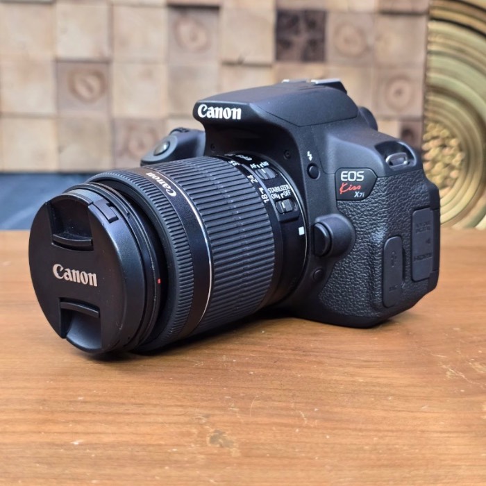 دوربین دست دوم کانن Canon EOS 700D Kit 18-55mm f/3.5-5.6 IS STM (1500 شات)