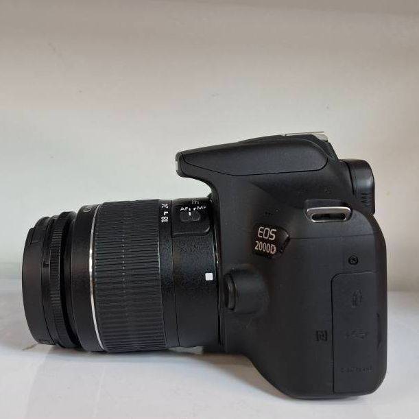 دوربین دست دوم کانن Canon EOS 2000D kit EF-S 18-55mm III (9000 شات)