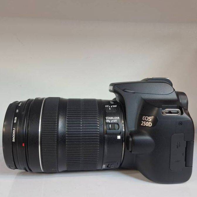دوربین دست دوم کانن Canon EOS 250D Kit EF-S 18-55 mm f/4-5.6 IS STM (7000 شات)